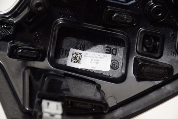 BMW OE 9871568 BMW Rhombicle dekor Декоративна накладка на панель приладів BMW X3 G01 X4 G02 LCI Rhombicle