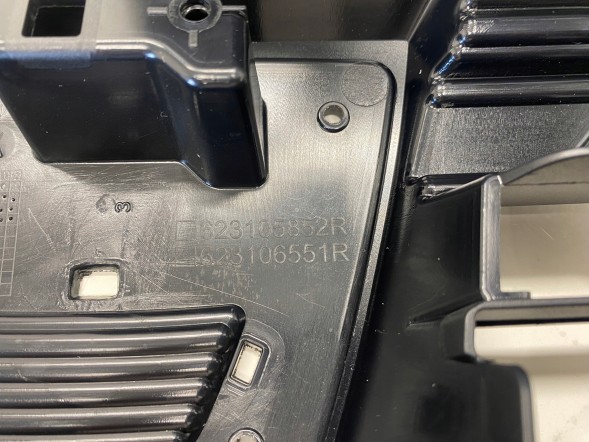 Dacia OE 623106551R 623105852R 628900520R 62890 8295 R РЕШІТКА РАДІАТОРА ПЕРЕДНЄЇ РЕШІТКИ ДЛЯ DACIA SANDERO III STEPWAY З ЛОГОТИПОМ