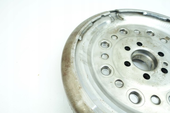 Sachs 2294 001 033 Колесо двомаси 06a105264l m 2294001033 seat skoda