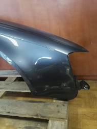 Polcar AUDI A4 B7 BŁOTNIK PRAWY PRZÓD LX7Z MASA ANTYKOROZYJNA AUDI A4 B7 БРИЗКОВИК ПРАВИЙ ПЕРЕДНІЙ LX7Z АНТИКОРОЗІЙНА МАСА