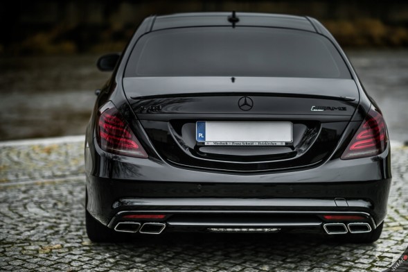 Китай MERCEDES W222 LOTKA SPOILER DOKŁADKA TYLNA CZARNY POŁYSK MERCEDES W222 ЛЬОТОК СПОЙЛЕР НАКЛАДКА ЗАДНЯ ЧОРНИЙ ГЛЯНЕЦЬ
