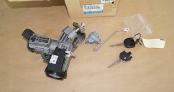 Mazda OE DF73-09-010L НАБІР ЗАМКОВ І КЛЮЧІВ ЗАМОК ЗАПАЛЮВАННЯ MAZDA 2 DE 2007-2014 р.в.