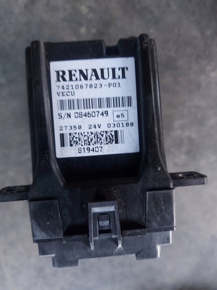 Renault OE Рено Преміум Dxi Vecu 7421067823
