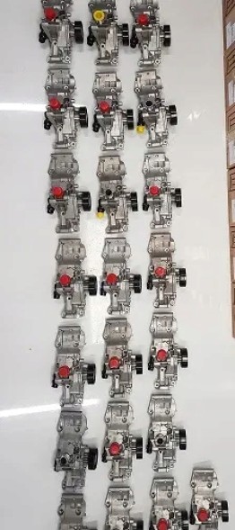 BMW OE 8631940 11518631940 НОВА лапа кронштейна насоса охолоджуючої рідини BMW F39 X2 F40 F45 F46 F48