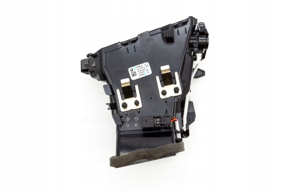 BMW OE 64226848618 Решітка повітрозабірника права BMW G20 G28 G22 i3 i4