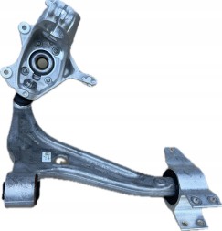 Mercedes-Benz OE ZWROTNICA WAHACZE PIASTA PRZOD PRAWA MERCEDES CLA W118 B W247 EQB W243 247338602 2473340500 2473320200 2473330400 ORYGINAL ПОВОРОТНИЙ КУЛАК, ВАЖІЛЬ, СТУПИЦЯ ПЕРЕДНЯ ПРАВА MERCEDES CLA W118 B W247 EQB W243 OE