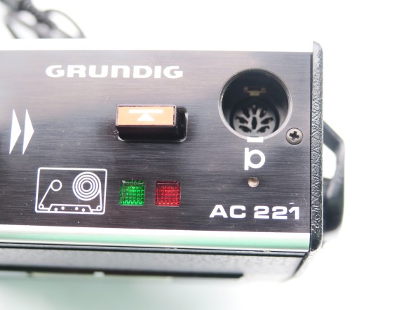 GRUNDIG AC221 ДОДАТКОВА КАСЕТА КАРТОН ІНСТРУКЦІЇ VW OPEL MERCEDES PORSCHE BMW