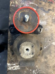 Inn FE05-39-040A АДАПТЕРИ ПОДУШОК ДВИГУНА MAZDA RX-8 – КОМПЛЕКТ 2 ШТУКИ