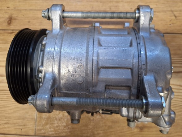 BMW OE 64527948809 7948809 BMW G32 G30 G05 G06 G07 X5 X6 КОМПРЕСОР КОНДИЦІОНЕРА 48V