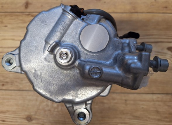 BMW OE 64527948809 7948809 BMW G32 G30 G05 G06 G07 X5 X6 КОМПРЕСОР КОНДИЦІОНЕРА 48V