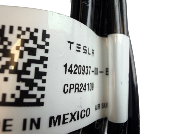 TESLA TECHNICS Tesla S X 21+ ПНЕВМАТИЧНИЙ ШЛАНГ ЗАДНЬОЇ ПІДВІСКИ 1420937-00-B НОВИЙ