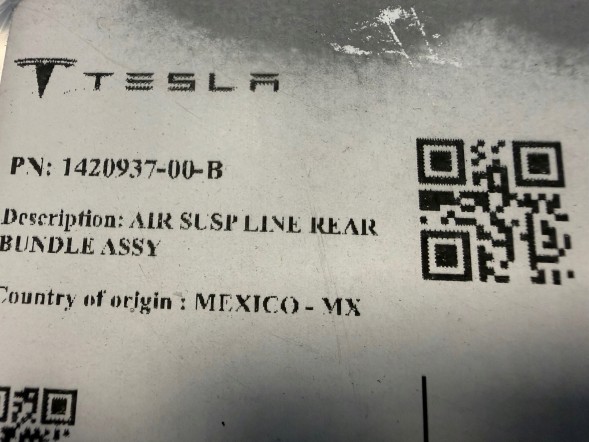 TESLA TECHNICS Tesla S X 21+ ПНЕВМАТИЧНИЙ ШЛАНГ ЗАДНЬОЇ ПІДВІСКИ 1420937-00-B НОВИЙ