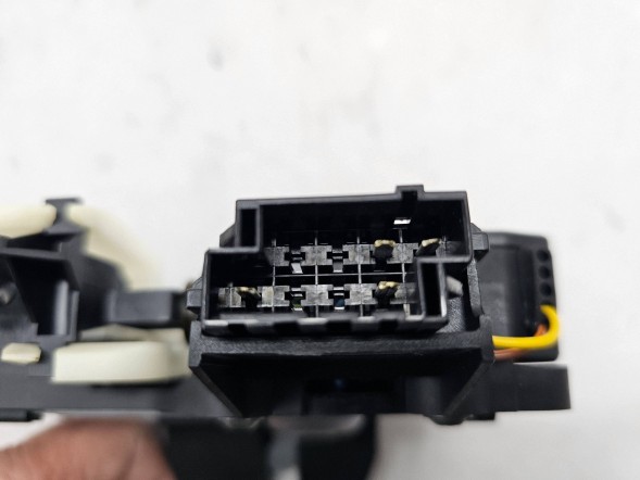Volvo OE SPEED30753828 VOLVO V70 II XC70 I 2000+ ЗАМОК ЗАДНЬОЇ КРИШКИ БАГАЖНИКА 30753828