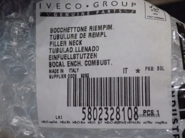 Iveco оригінальне обладнання 5802328109 Заливна горловина adblue iveco daily v 2019р -> oe 5802328108 5802328109
