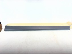 Kia OE 87724-H8400 pmi150921 4 ПЛА́НКА ДВЕРЕЙ ПРАВА ПЕРЕДНЯ KIA STONIC 87724-H8400