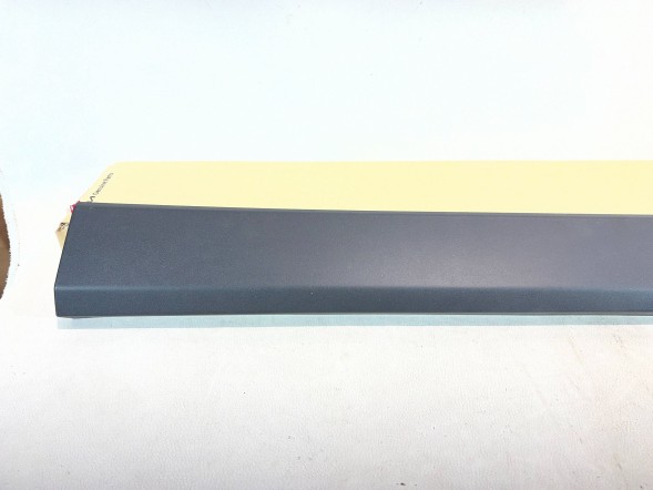 Kia OE 87724-H8400 pmi150921 4 ПЛА́НКА ДВЕРЕЙ ПРАВА ПЕРЕДНЯ KIA STONIC 87724-H8400