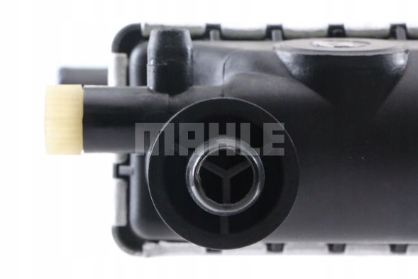 Mahle CR 235 000S Мерседес w124 w201 190 радіатор охолодження