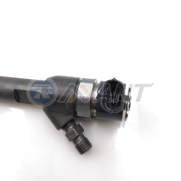 Diesel Fuel Injector Engine Assembly Injection Valves 0445110373