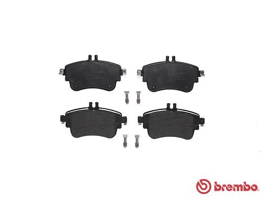 P50094 BREMBO Комплект гальмівних колодок з 4 шт дисків