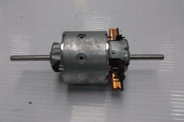 Bosch 0 130 111 204 Електричний двигун вентилятора