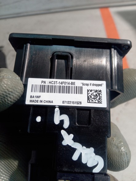 Ford OE HC3T-14F014-BE РОЗЕТКА ПОРТ USB 2 SYNC 3 FORD TRANSIT SMAX GALAXY