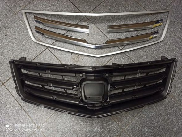 IN 71122TL0G51 Honda Accord Grill 2008-2012 р.в