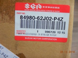 Suzuki OE 84980-62J02-P4Z OE SUZUKI ЗАДНИЙ РЕМЕНЬ В ЗБОРУ
