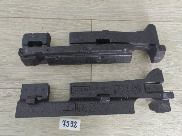 BMW OE ABSORBER UDERZENIOWY BMW I4 G26 АБСОРБЕР УДАРУ ПЕРЕДНІЙ 9880512