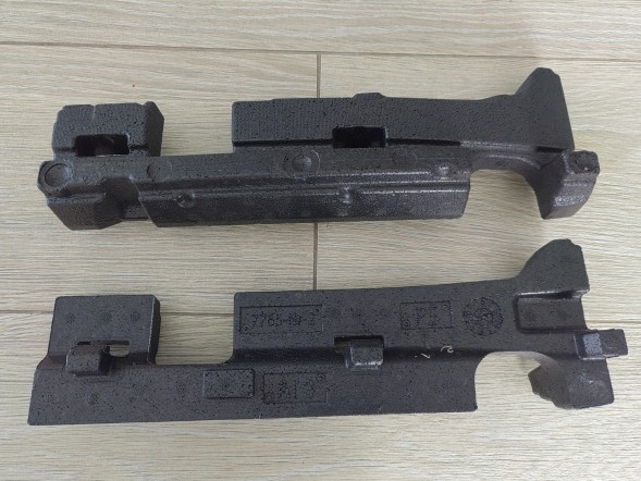 BMW OE ABSORBER UDERZENIOWY BMW I4 G26 АБСОРБЕР УДАРУ ПЕРЕДНІЙ 9880512