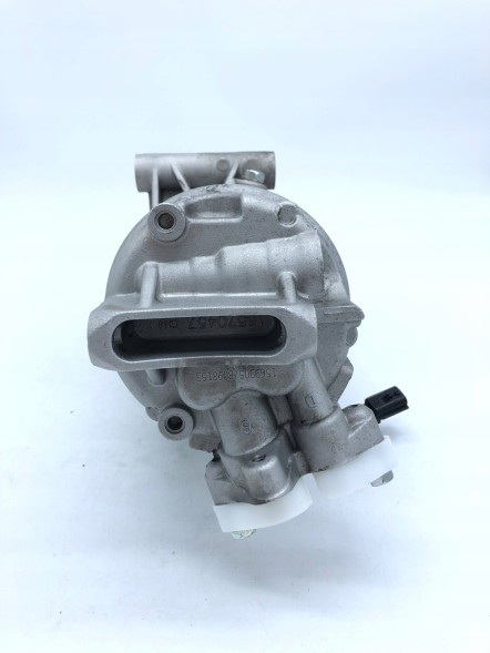 Valeo 813144 Компресор кондиціонера valeo 813144 230 мл для renault traffic 2001>
