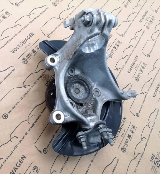 Volkswagen OE 1EA407253F, DWP457779OE Цапфа поворотна ліва передня VW ID.3 1EA407253F