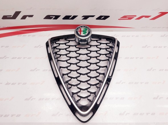 Fiat OE РЕШІТКА РАДІАТОРА ПЕРЕДНЯ SARFTV001 ALFA ROMEO STELVIO
