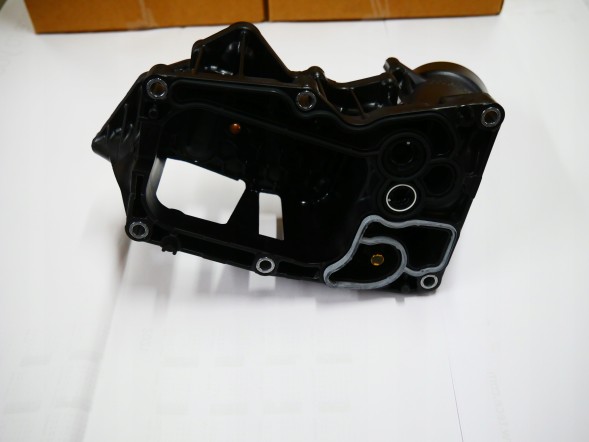 BMW OE BMW E84 E90 F10 F20 F30 PODSTAWA OBUDOWA FILTRA CHŁODNICA OLEJU 11428507697 N47 8507697 BMW E84 E90 F10 F20 F30 основа корпусу фільтра охолоджувач мастила 11428507697