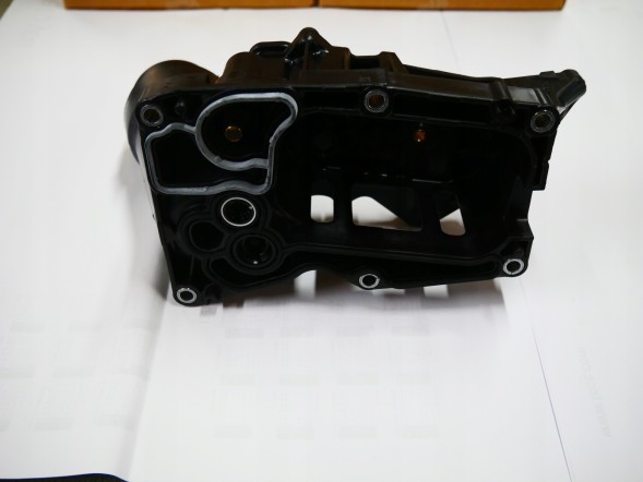 BMW OE BMW E84 E90 F10 F20 F30 PODSTAWA OBUDOWA FILTRA CHŁODNICA OLEJU 11428507697 N47 8507697 BMW E84 E90 F10 F20 F30 основа корпусу фільтра охолоджувач мастила 11428507697