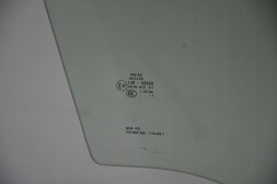 Skoda OE SZYBA DRZWI PRAWY PRZÓD PRAWA PRZEDNIA KAROQ LIFT AS2 2023 575845202 СКЛО ДВЕРЕЙ ПЕРЕДНЄ ПРАВЕ SKODA KAROQ LIFT AS2 2023 575845202