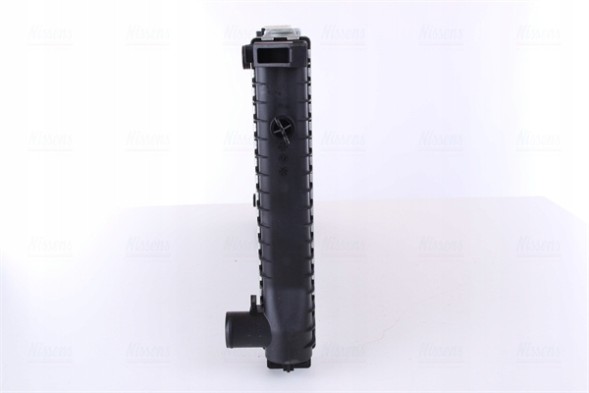 Nissens 60735A Охолоджувач bmw 3 e30 87-/e36 90- 316-328i man kl-