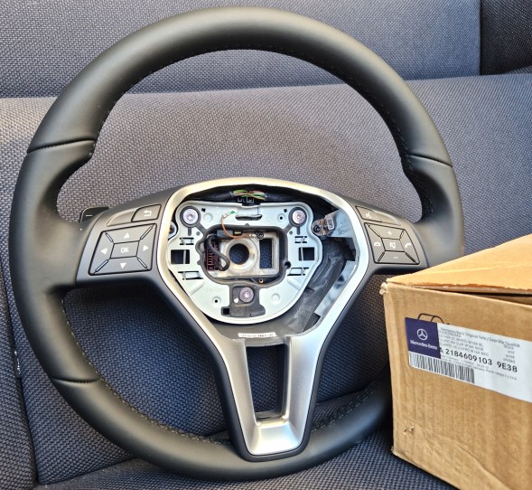 Mercedes-Benz OE A2184609103 2184609103 MERCEDES B W246 КЕРМО МУЛЬТИФУНКЦІЯ