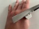 Peugeot OE 9810517577 / 1609868X OE PEUGEOT 208 I A9 LIFT 2015-2019 РЕЙКА МОНОГРАМИ РЕШІТКИ РАДІАТОРА ЗЕЛЕНА OE