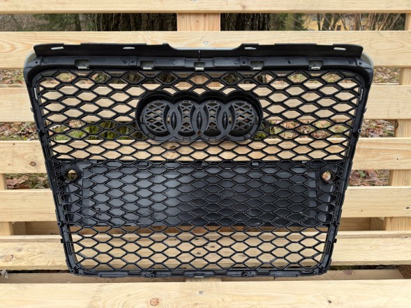 Pulse A6-RS1011 Решітка радіатора Audi A6 C6 2004-2011 Чорний глянець Стиль RS6