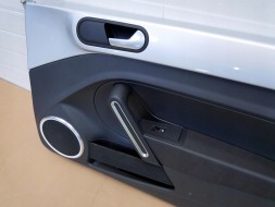 Volkswagen OE Tapicerka boczek drzwi przód przedni prawy 5C1867012BE VW BEETLE 5C Оббивка бекон дверей передній правий 5C1867012BE VW BEETLE 5C