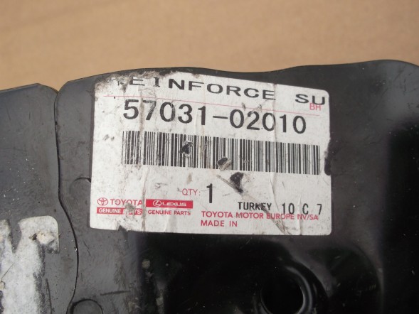 Toyota OE 57031-02010 AVENSIS T27 COROLLA E16 ПЕРЕДНЯ ПРАВА ПЕРЕДНЯ РАМА