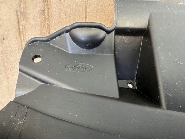 Ford OE c1bb17h763 czesc ford Підсилювач (верхня частина) передньої панелі FORD FIESTA MK7 LIFT