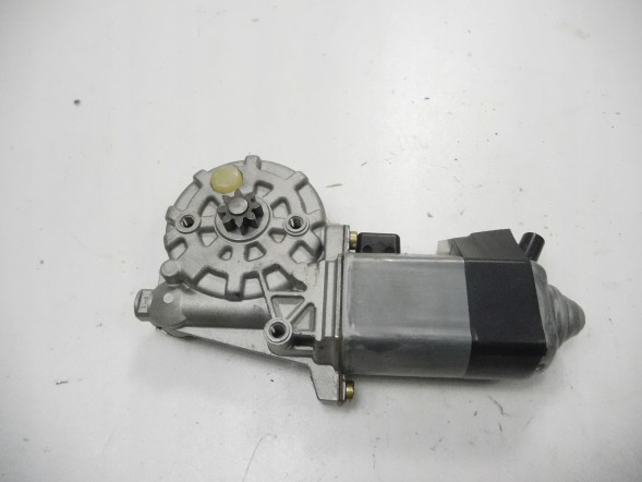 Opel OE МОТОР РЕГУЛЯТОРА ВІКНА ЛІВИЙ ПЕРЕДНИЙ OPEL ASCONA C OE 90139527