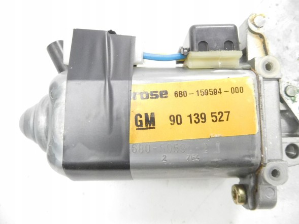 Opel OE МОТОР РЕГУЛЯТОРА ВІКНА ЛІВИЙ ПЕРЕДНИЙ OPEL ASCONA C OE 90139527