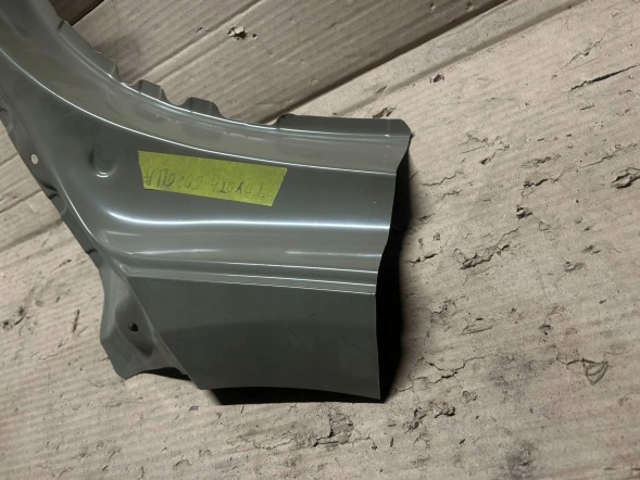 Toyota OE LVE604 Накладка на поріг Toyota Corolla E210 E21