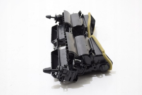 BMW OE 5A8E278 BMW BMW G42 G20 G21 G22 G26 LCI Центральна вентиляційна панель приладової панелі
