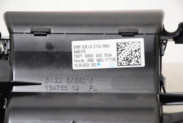 BMW OE 5A8E278 BMW BMW G42 G20 G21 G22 G26 LCI Центральна вентиляційна панель приладової панелі