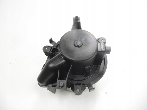Fiat OE Вентилятор вентилятора Fiat Punto OE 71735480