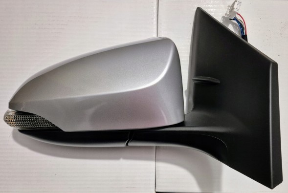 View Max 81C3525M TOYOTA AURIS E18 дзеркало ПРАВЕ електрично закрите 9 pin срібне 1F7