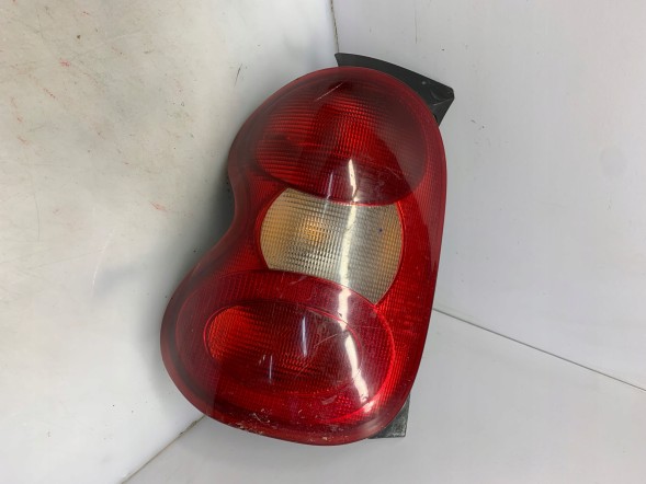 Peugeot OE LAMPA TYLNA PRAWA 0001728 PEUGEOT PSA ЛАМПА ЗАДНЯ ПРАВА 0001728 PEUGEOT СОБАКИ